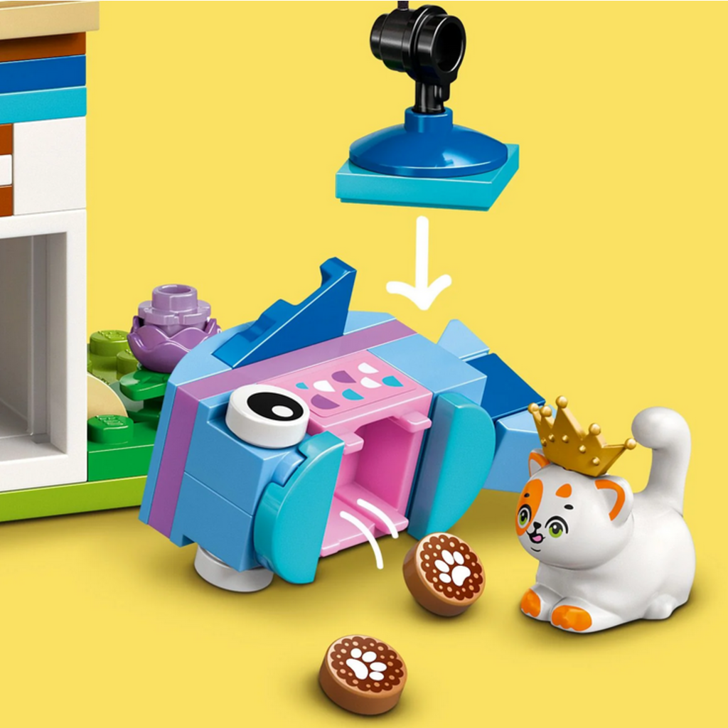 LEGO CAT BIRTHDAY PARTY & TREE HOUSE