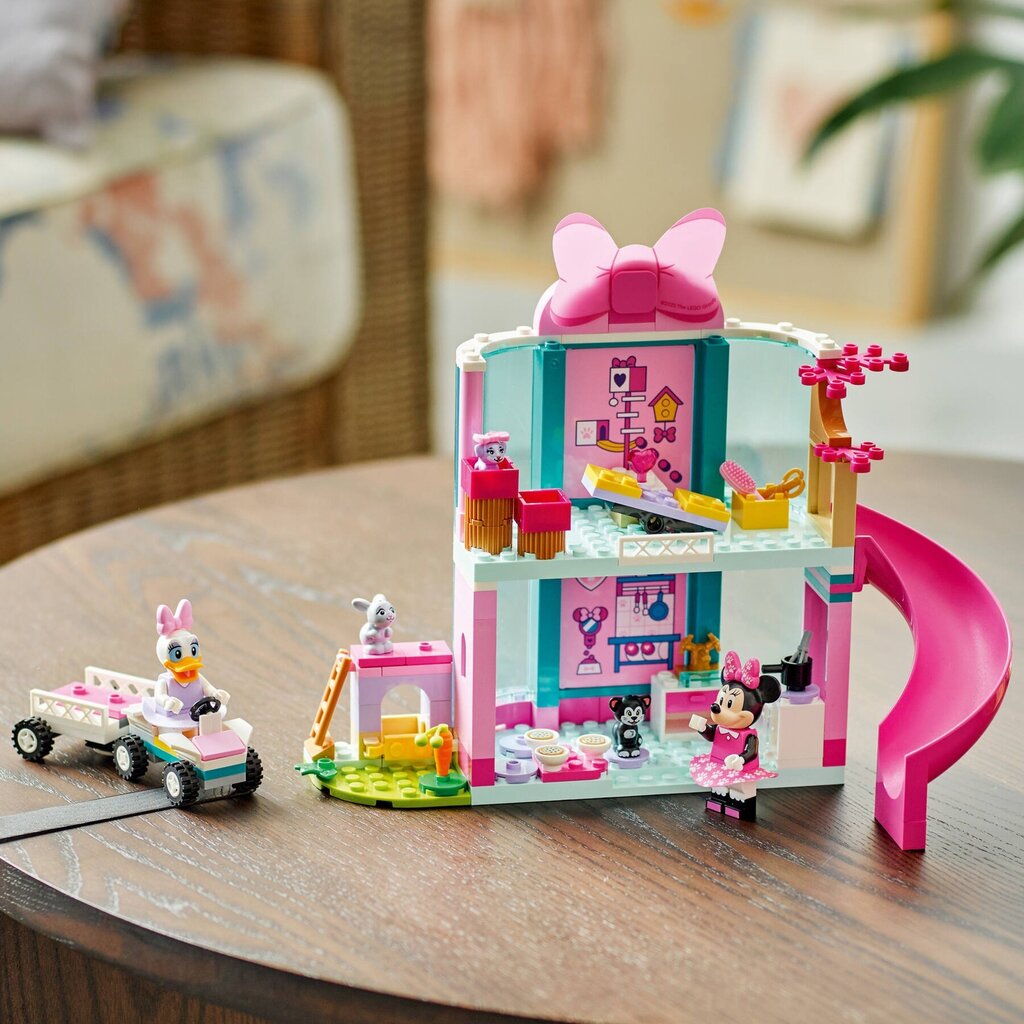 LEGO MINNIE'S PET HOTEL