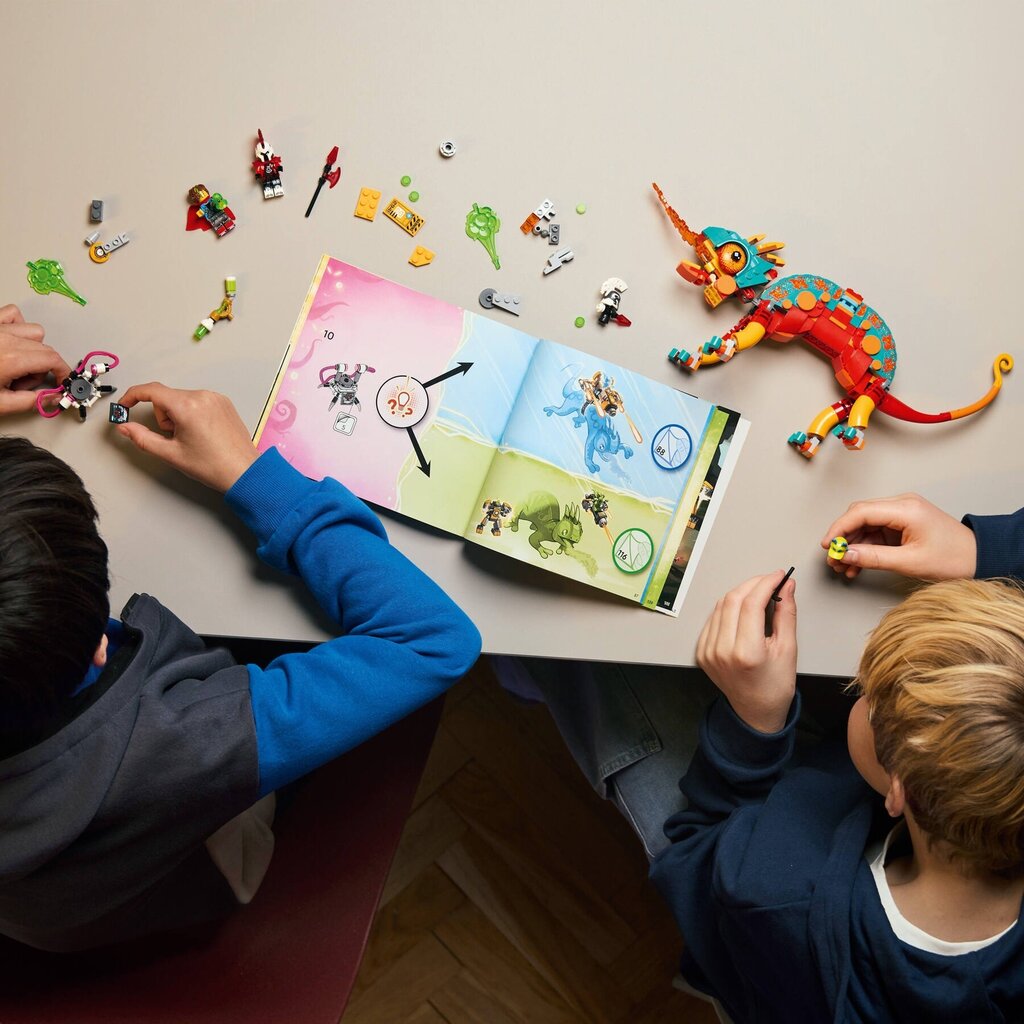 LEGO MATEO'S FIRE CHAMELEON