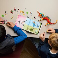 LEGO MATEO'S FIRE CHAMELEON