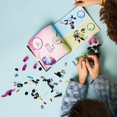 LEGO MATEO VS. CYBER BRAIN MECH