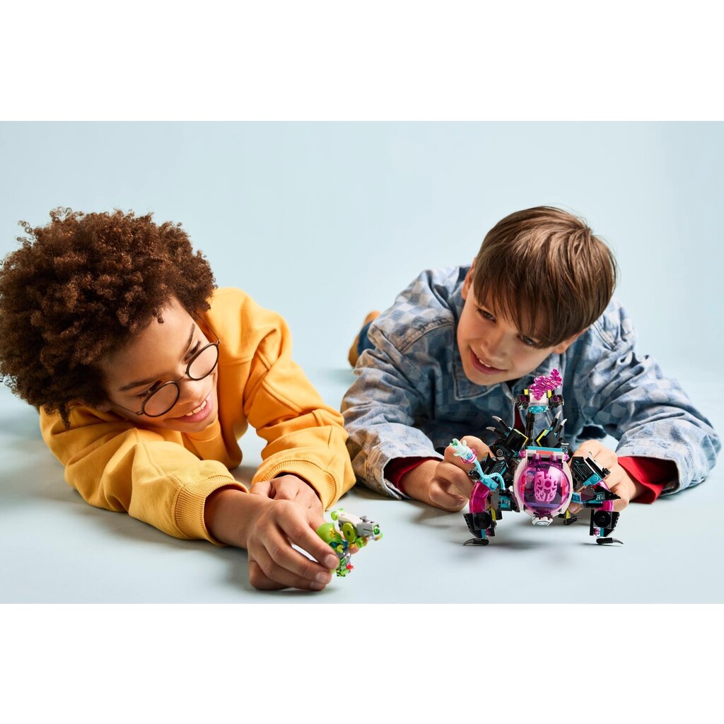 LEGO MATEO VS. CYBER BRAIN MECH