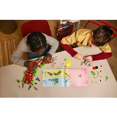 LEGO MATEO'S SPRAY PAINT TRUCK