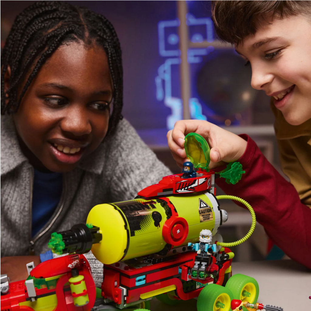 LEGO MATEO'S SPRAY PAINT TRUCK