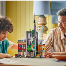 LEGO SPIDER-MAN VS. OSCORP