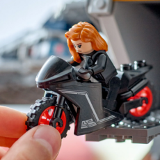 LEGO AVENGERS: AGE OF ULTRON QUINJET