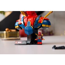 LEGO IRON SPIDER-MAN BUST