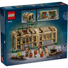 LEGO HOGWARTS CASTLE: HERBOLOGY CLASS