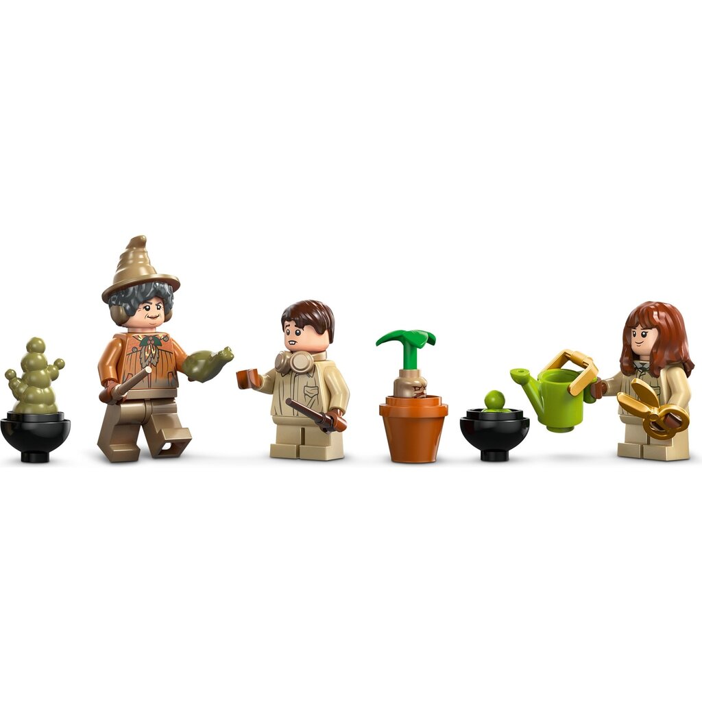 LEGO HOGWARTS CASTLE: HERBOLOGY CLASS