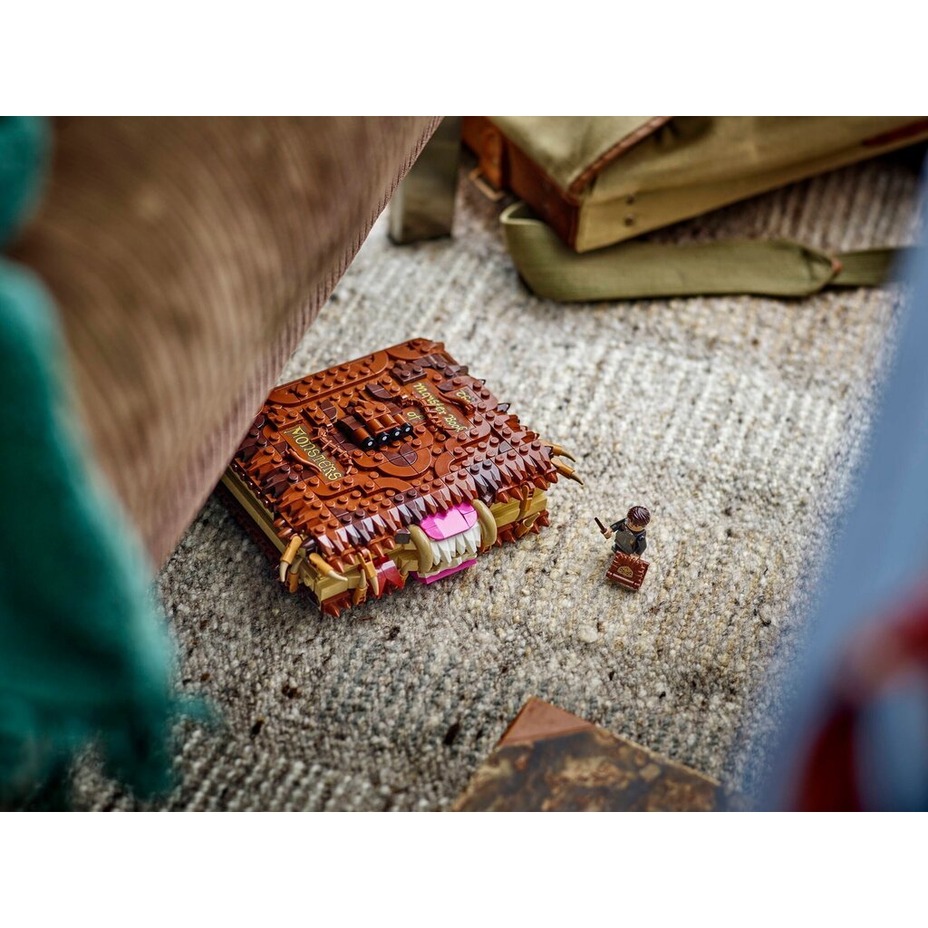 LEGO CHOMPING MONSTER BOOK OF MONSTERS