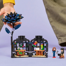LEGO BLACK DAHLIA FLOWER