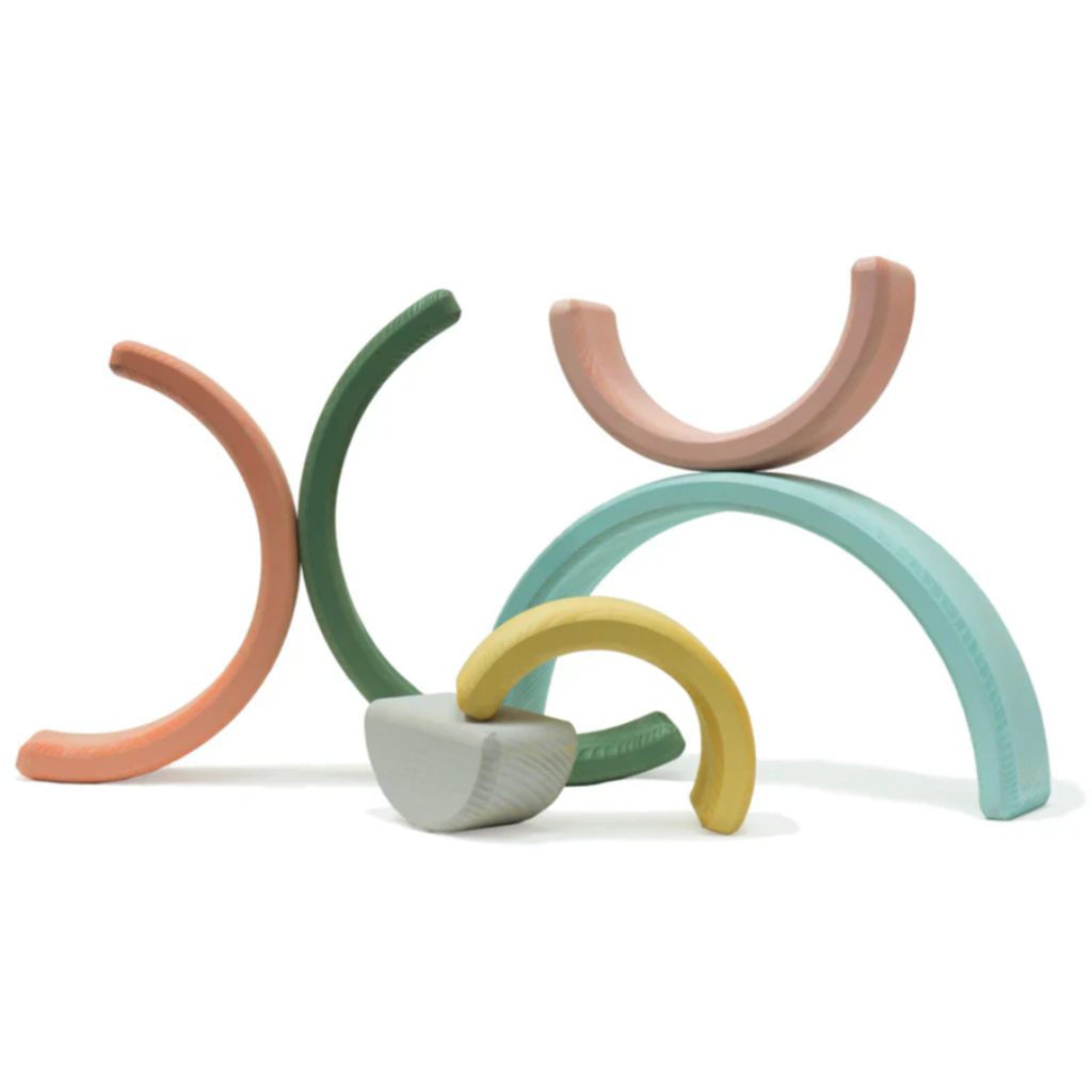 WONDER & WISE RAINBOW NESTING BLOCKS
