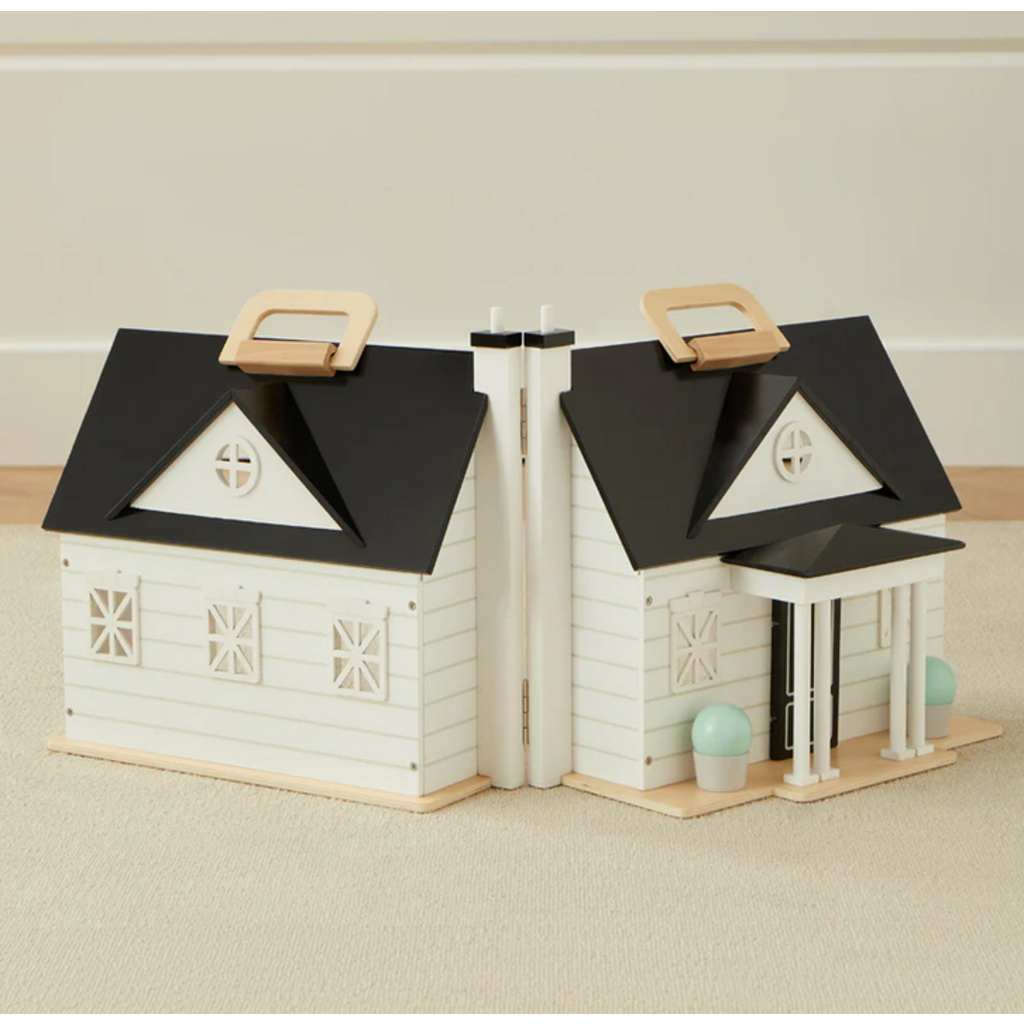 WONDER & WISE HOME SWEET HOME DOLLHOUSE