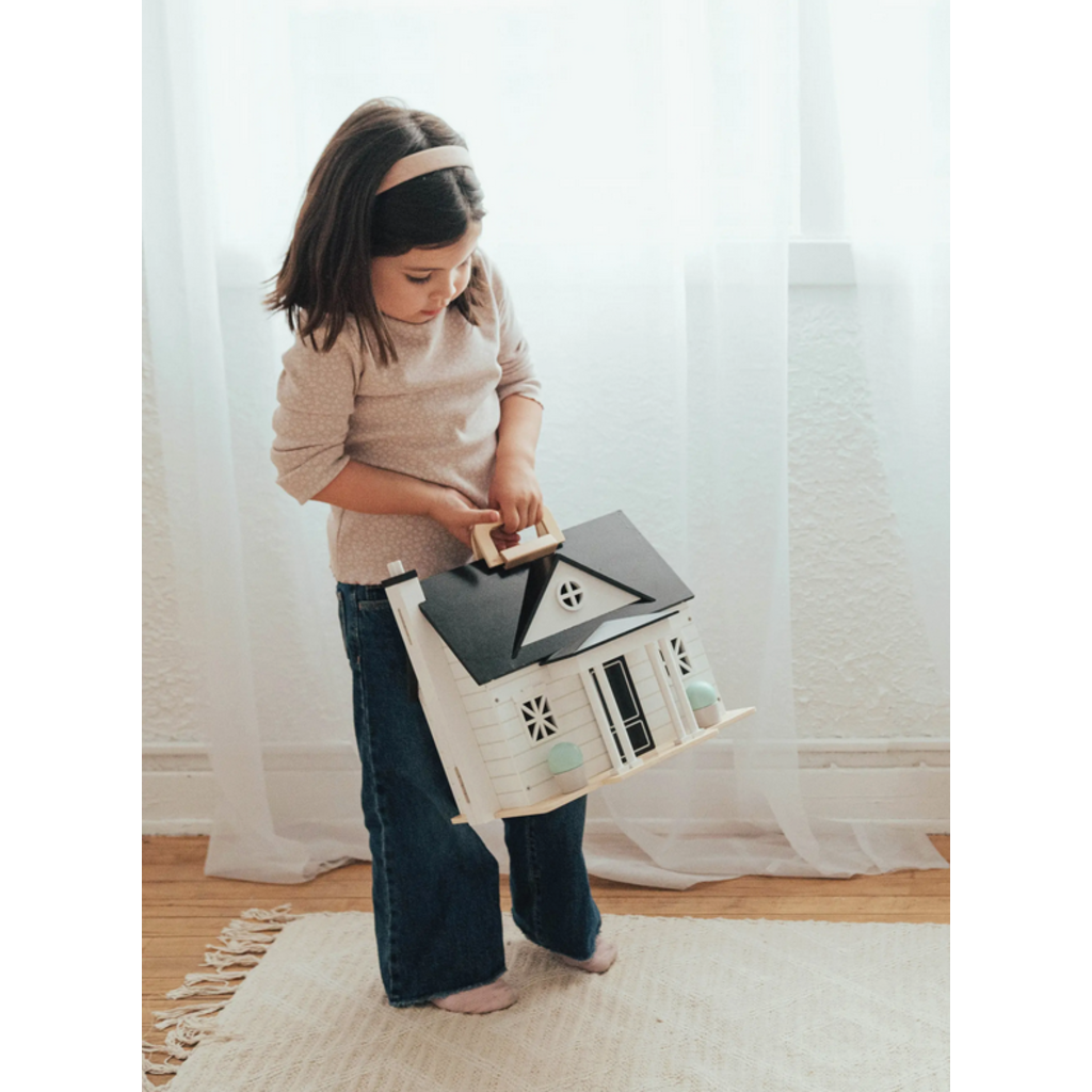 WONDER & WISE HOME SWEET HOME DOLLHOUSE
