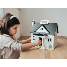 WONDER & WISE HOME SWEET HOME DOLLHOUSE