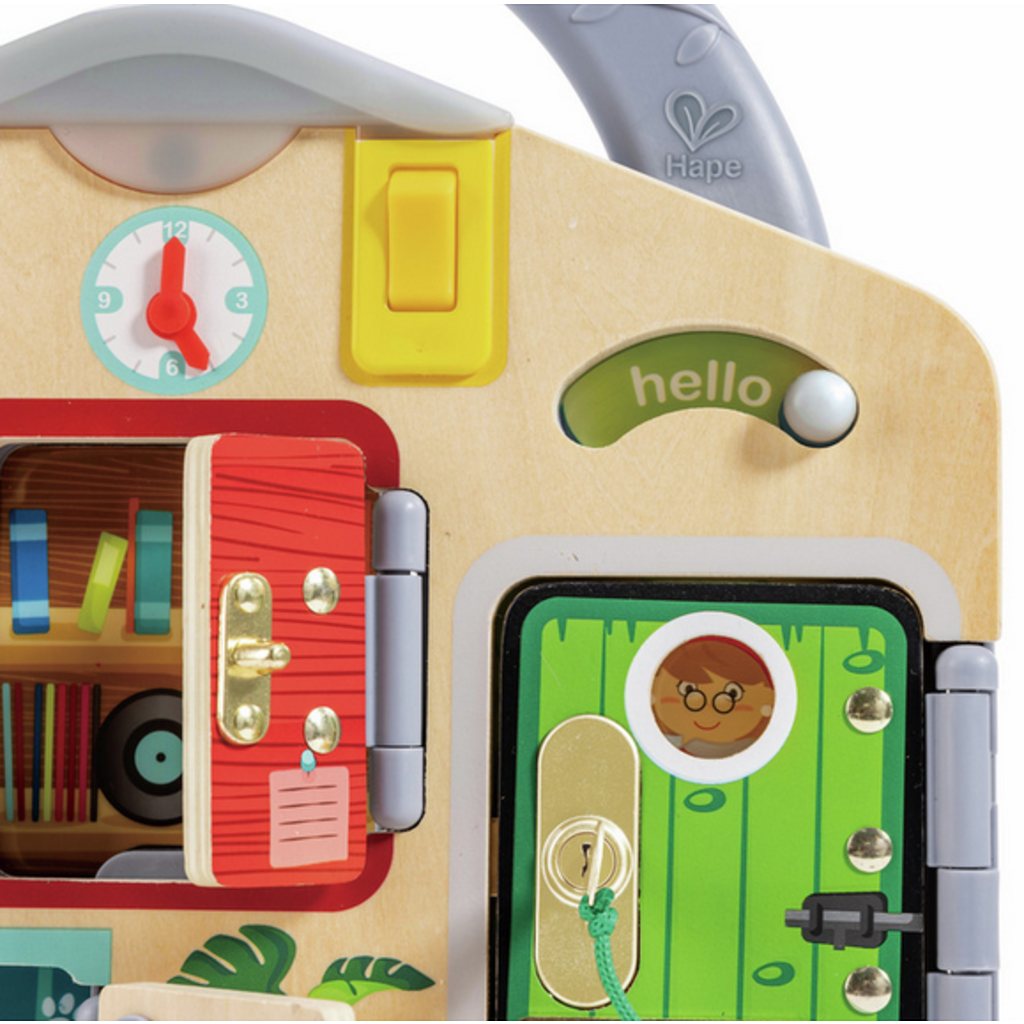 HAPE LOCK & LEARN PLAYBOARD