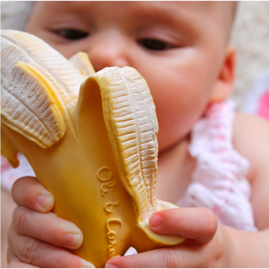 OLI & CAROL ANA BANANA TEETHER**