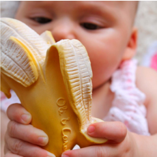 OLI & CAROL ANA BANANA TEETHER**