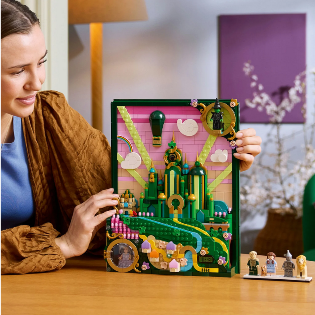 LEGO EMERALD CITY WALL ART