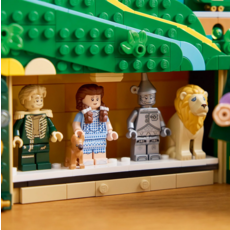 LEGO EMERALD CITY WALL ART