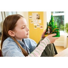 LEGO EMERALD CITY & KIAMO KO CASTLE