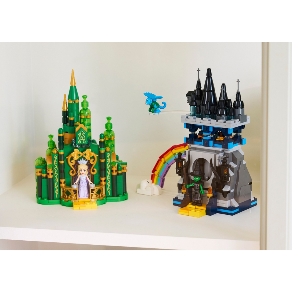 LEGO EMERALD CITY & KIAMO KO CASTLE