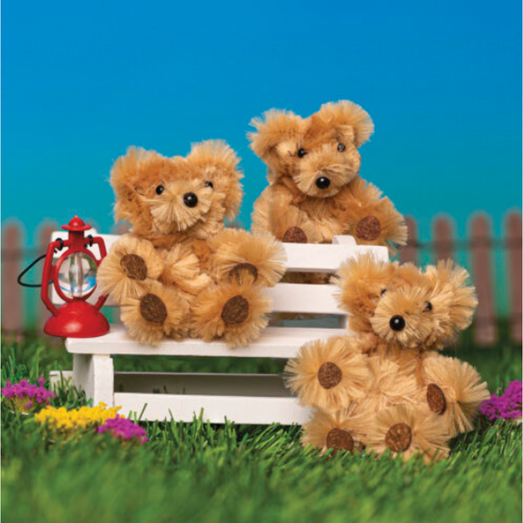 KLUTZ DIY MINIATURE COZY BEAR CABIN
