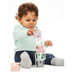 MALARKEY KIDS STACK N CHEW MINI CUBES