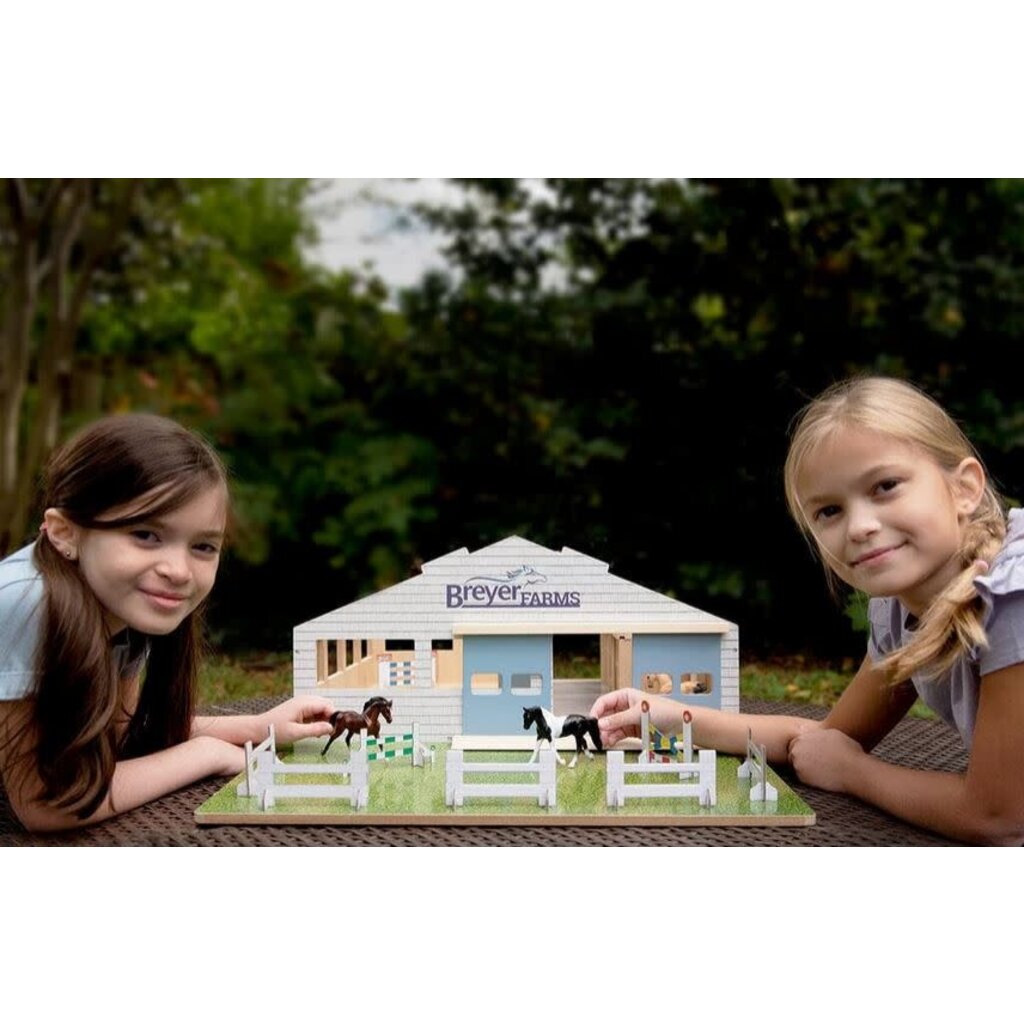 BREYER BREYER FARMS DELUXE ARENA STABLE