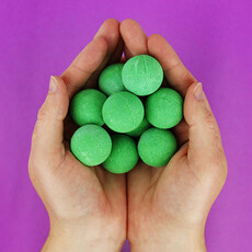 GIFT REPUBLIC ZOMBIE BRAINS BATH BOMBS