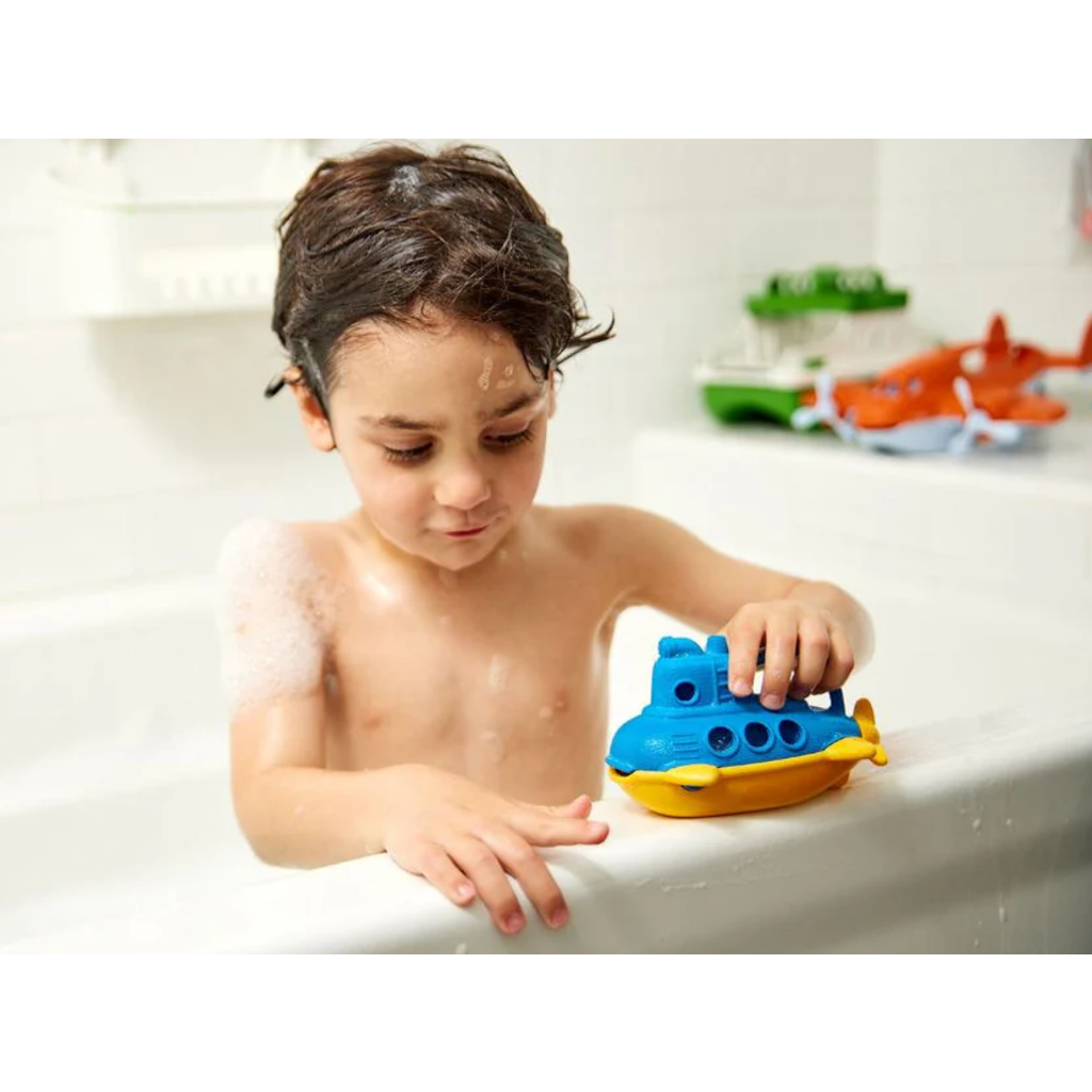GREEN TOYS RECYCLED BUBBLING SUBMARINE