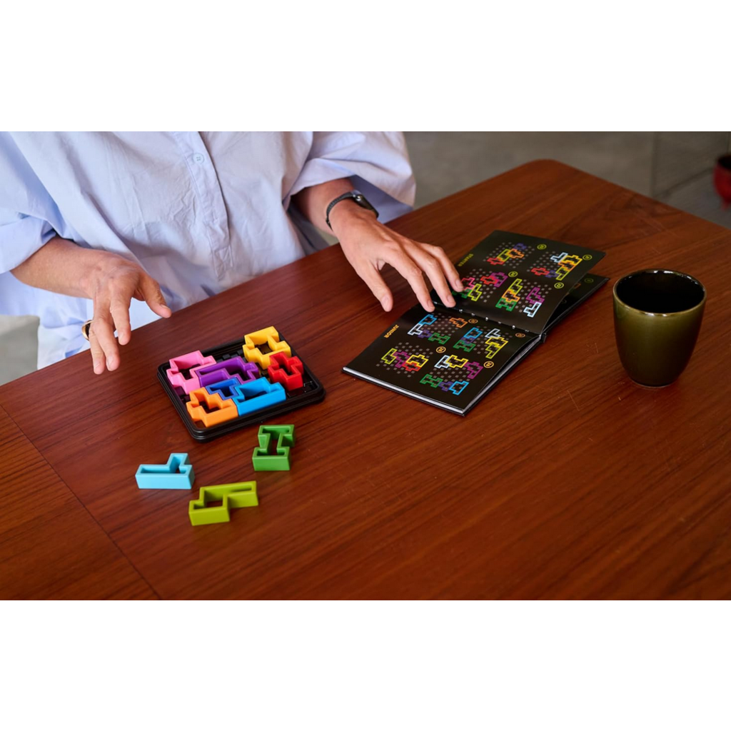 SMART TOYS AND GAMES IQ DELUXE SQUARE