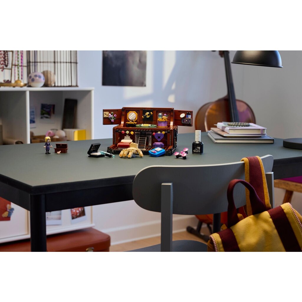 LEGO THING'S APARTMENT