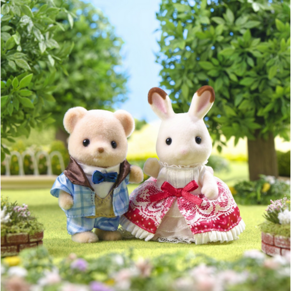 CALICO CRITTERS ANNIVERSARY FRIENDS SET CALICO CRITTERS