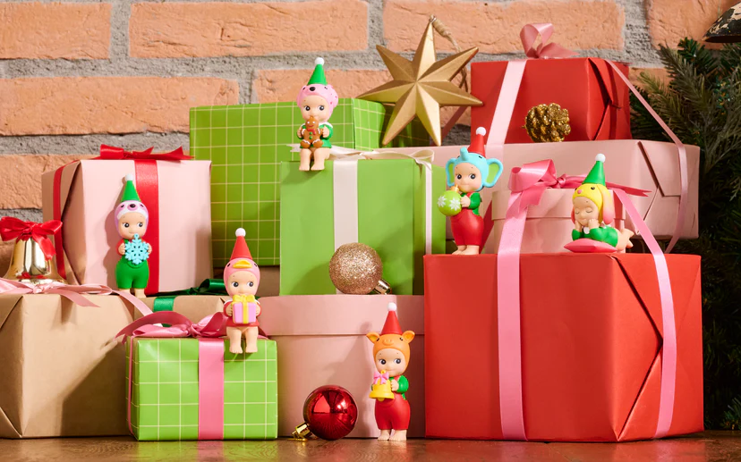 SONNY ANGEL SANTA'S LITTLE HELPER SERIES