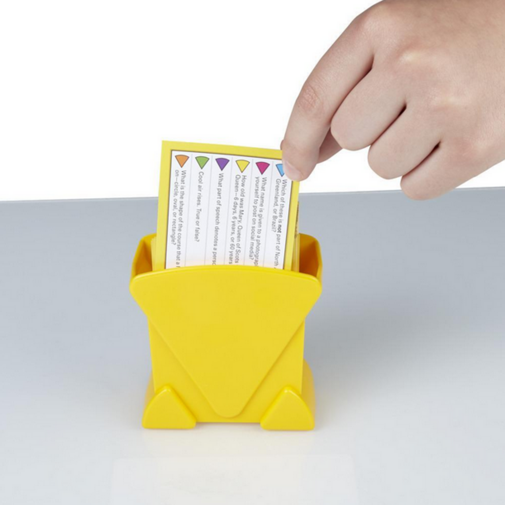 HASBRO TRIVIAL PURSUIT FAMILY EDITION