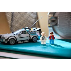 LEGO TIME MACHINE FROM BACK TO THE FUTURE