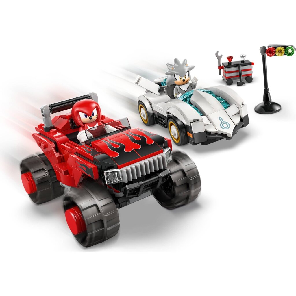 LEGO SILVER'S CAR VS KNUCKLES' MONSTER TRUCK