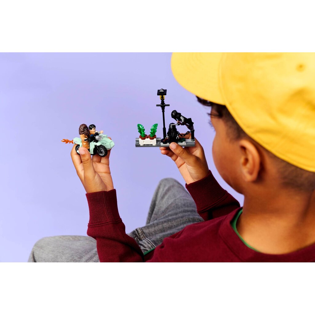 LEGO HAGRID & HARRY'S PRIVET DRIVE ESCAPE