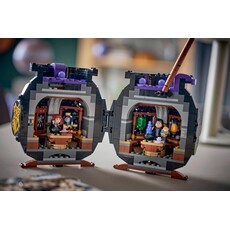 LEGO CAULDRON: SECRET POTIONS CLASSROOM