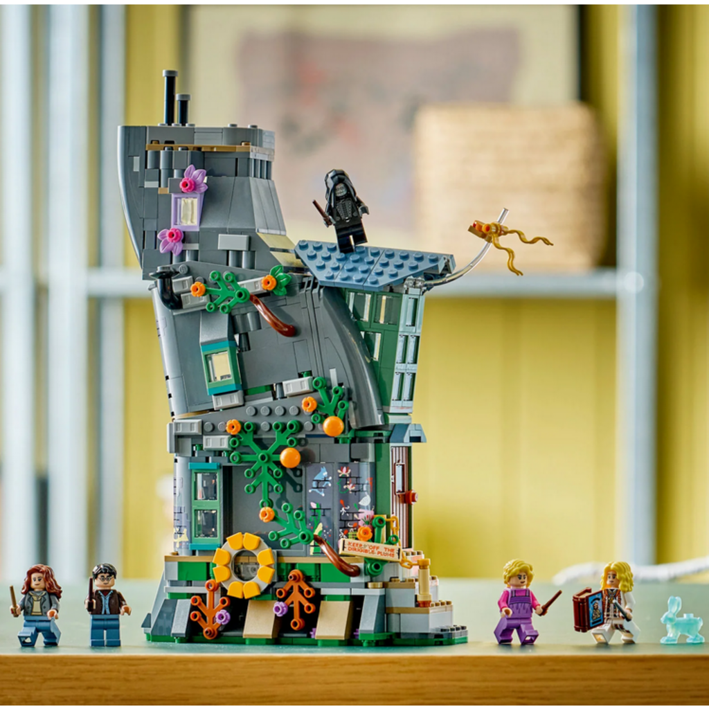LEGO LUNA LOVEGOOD'S HOUSE