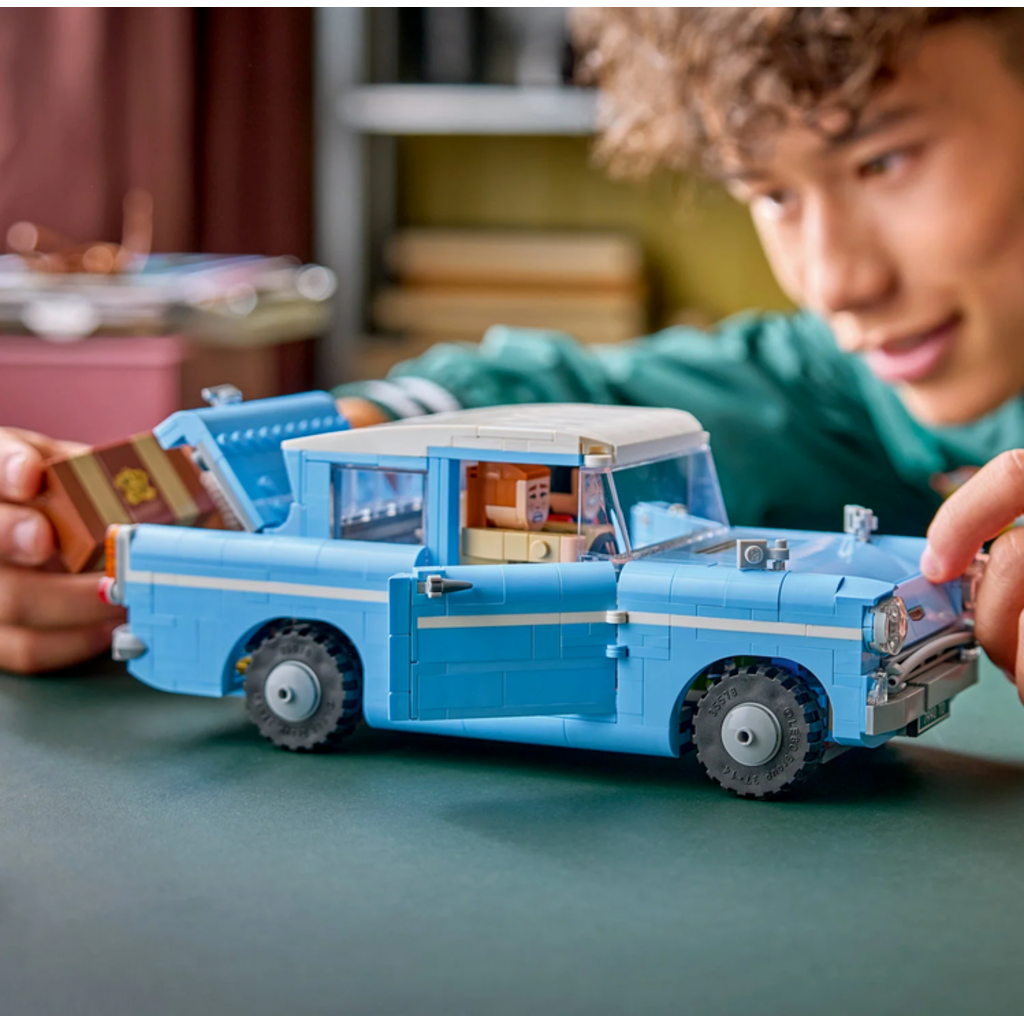 LEGO ENCHANTED FLYING FORD ANGLIA