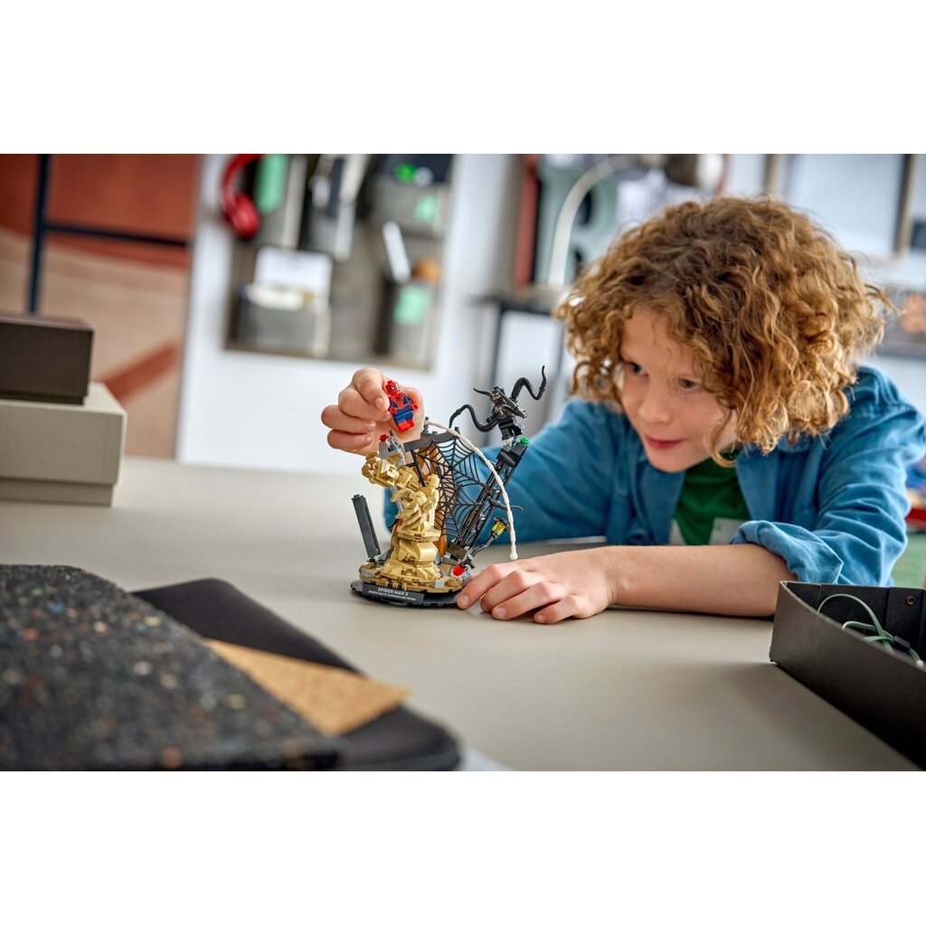 LEGO EPIC BATTLE: SPIDER-MAN VS. SANDMAN