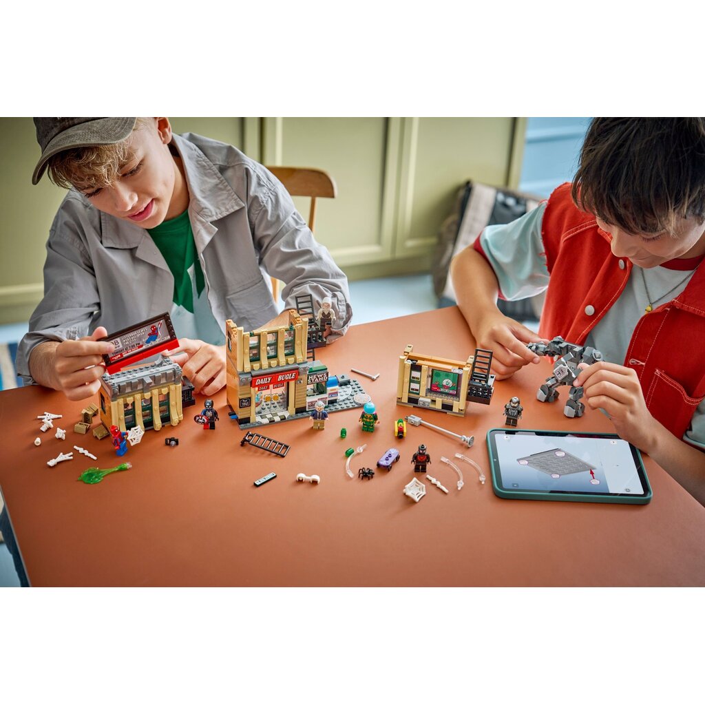 LEGO SPIDER-MAN VS. MYSTERIO: THE DAILY BUGLE