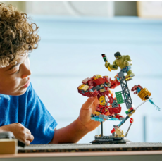 LEGO EPIC BATTLE: HULKBUSTER VS. THE HULK