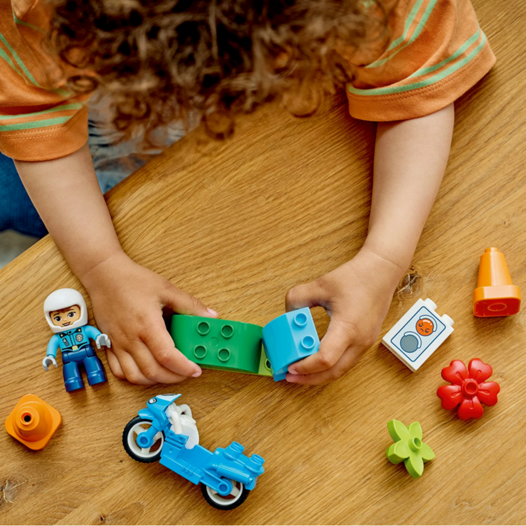 LEGO BLUE POLICE MOTORCYCLE
