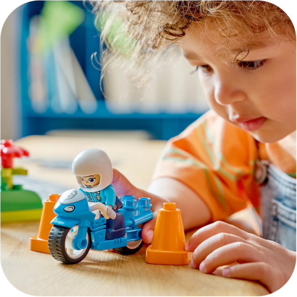 LEGO BLUE POLICE MOTORCYCLE