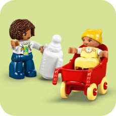 LEGO 3 in 1 MODERN FAMILY HOUSE WITH FIGURES