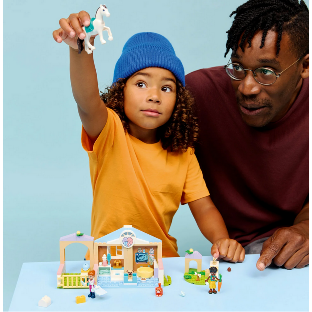 LEGO ANIMAL VET CLINIC