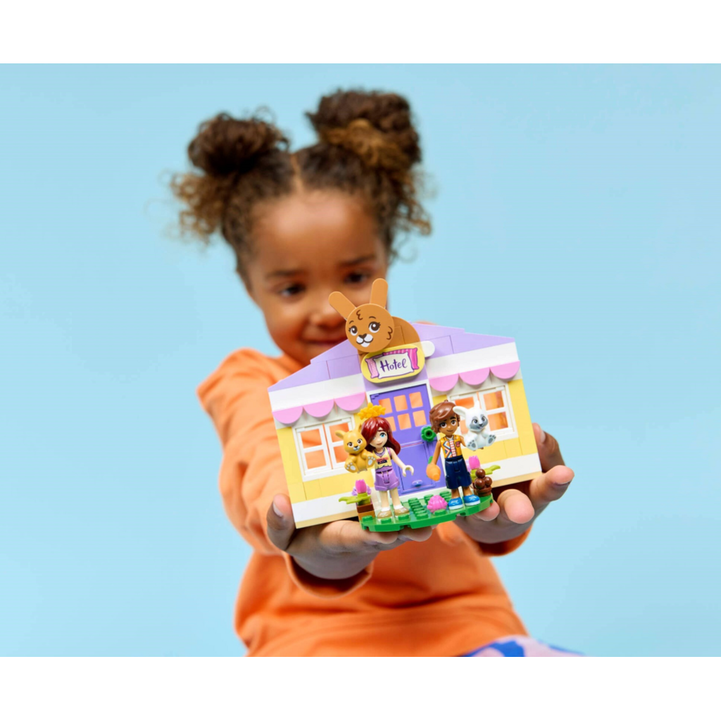 LEGO HEARTLAKE CITY BUNNY HOTEL